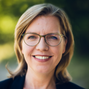 leonore gewessler cajetan perwein